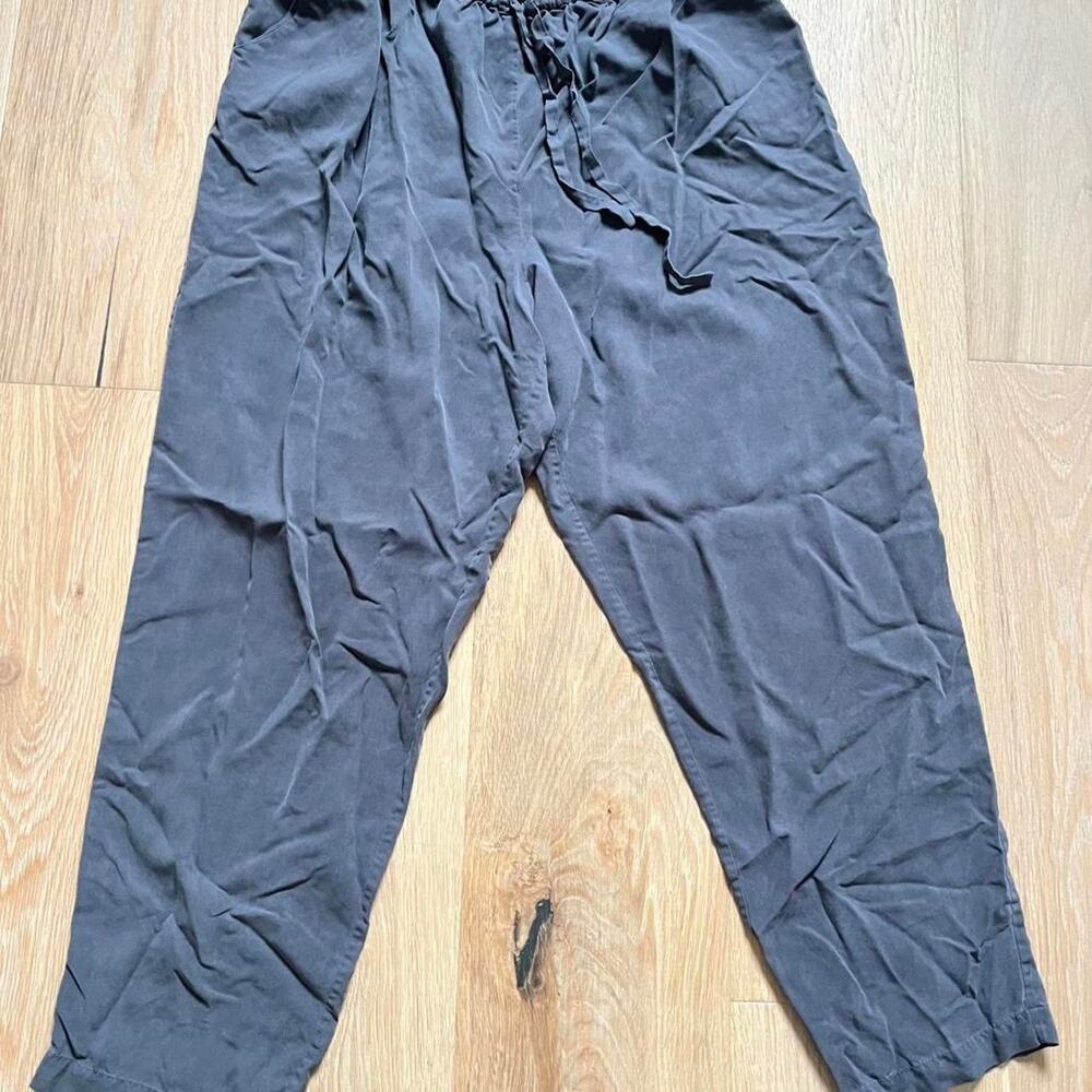100% Silk Gray Valerie Stevens pants with drawstring waist PL petite large